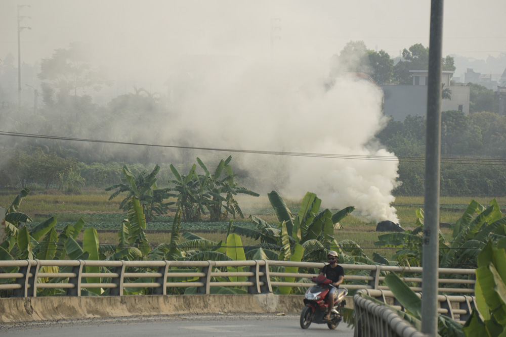 Chùm[-]ảnh[-]độc[-]Hà[-]Nội[-]đang[-]bị[-]"hun[-]khói"